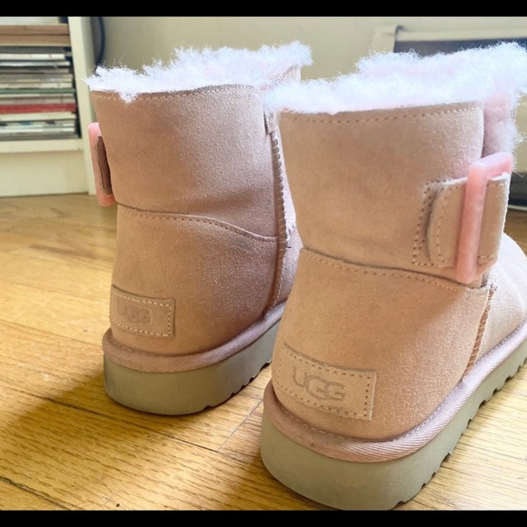 SOLD UGG MINI bailey fluff - Picture 4 of 8